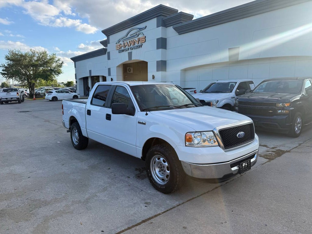 Ford F-150 Vehicle Full-screen Gallery Image 02