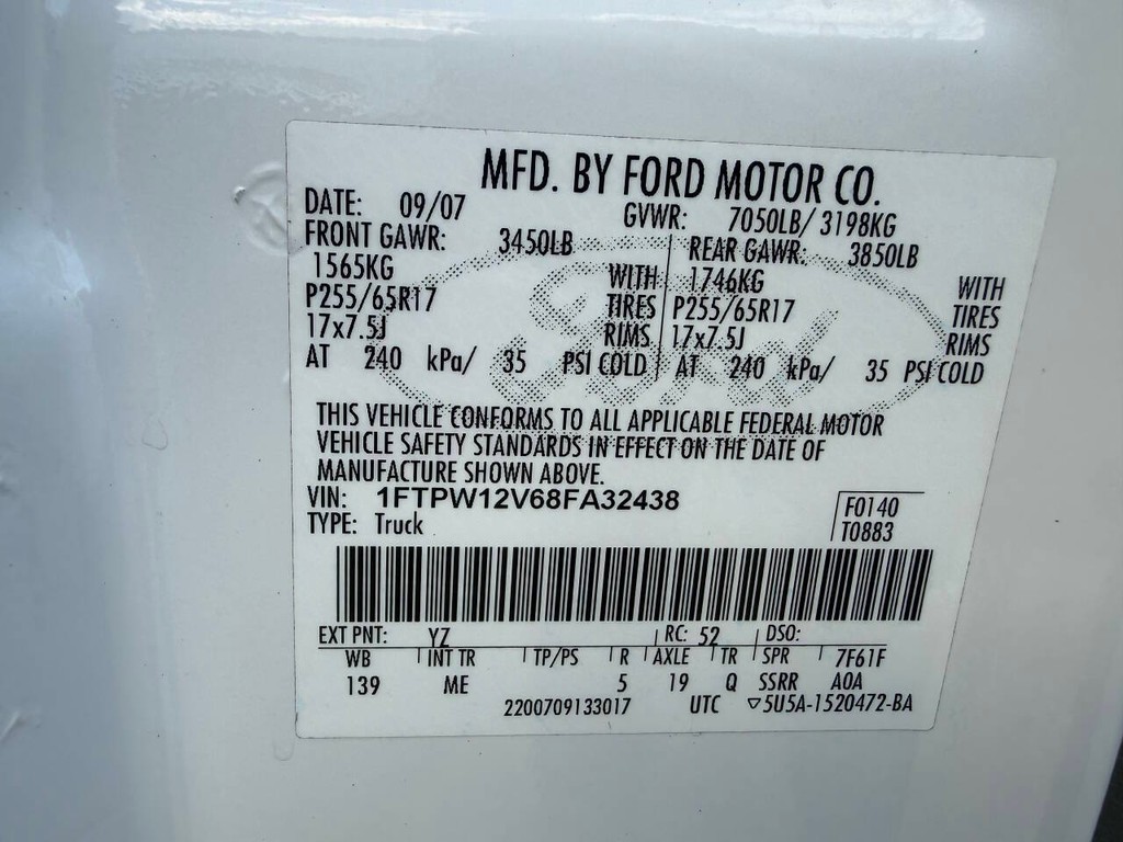 Ford F-150 Vehicle Full-screen Gallery Image 31