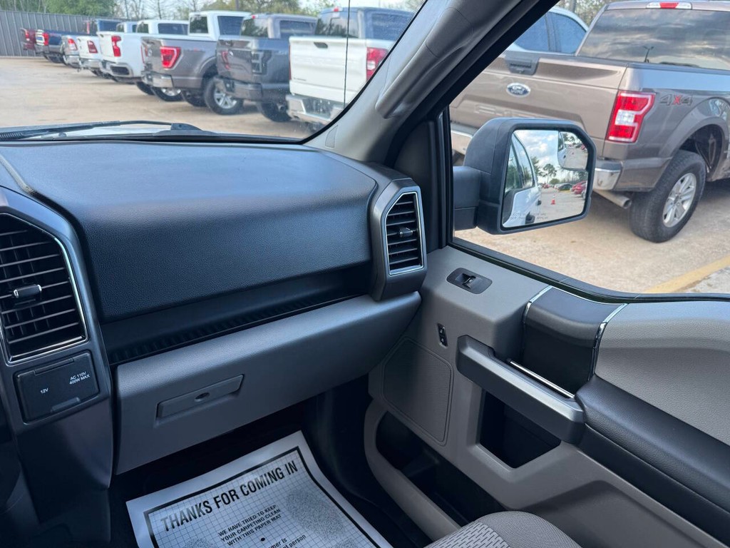 Ford F-150 Vehicle Full-screen Gallery Image 20