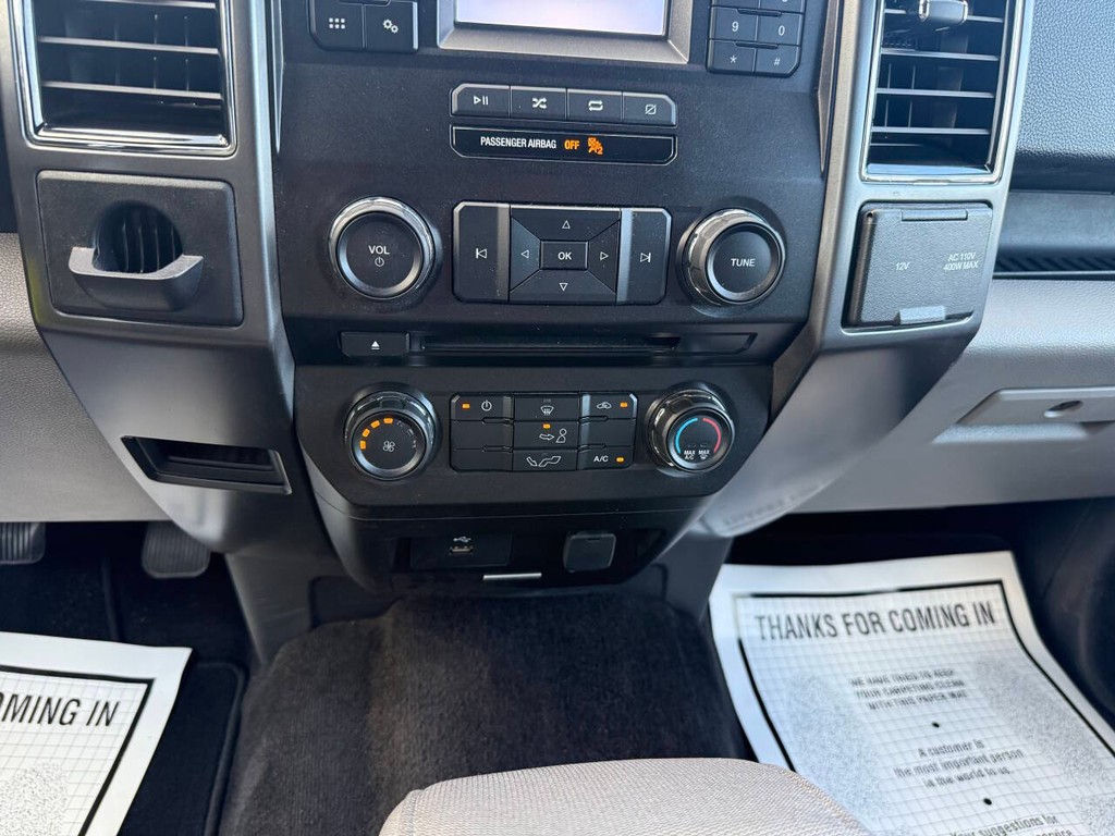 Ford F-150 Vehicle Full-screen Gallery Image 28