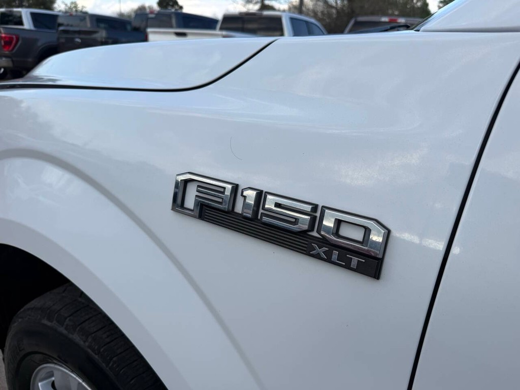 Ford F-150 Vehicle Full-screen Gallery Image 35