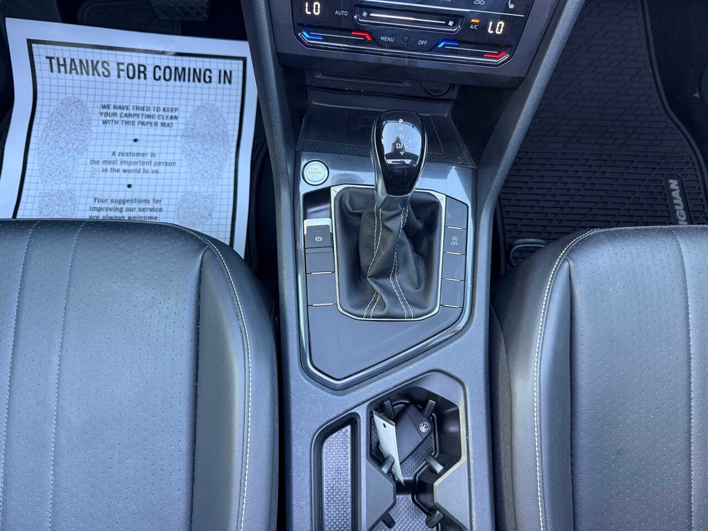 Volkswagen Tiguan Vehicle Full-screen Gallery Image 30