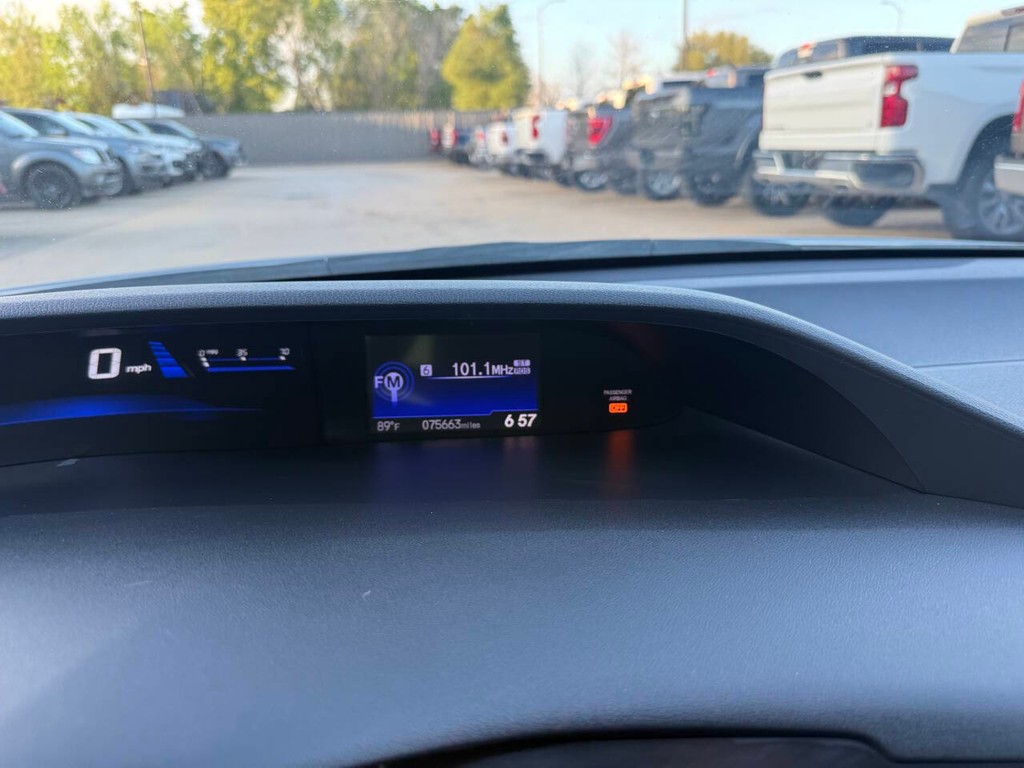 Honda Civic Sedan Vehicle Full-screen Gallery Image 32