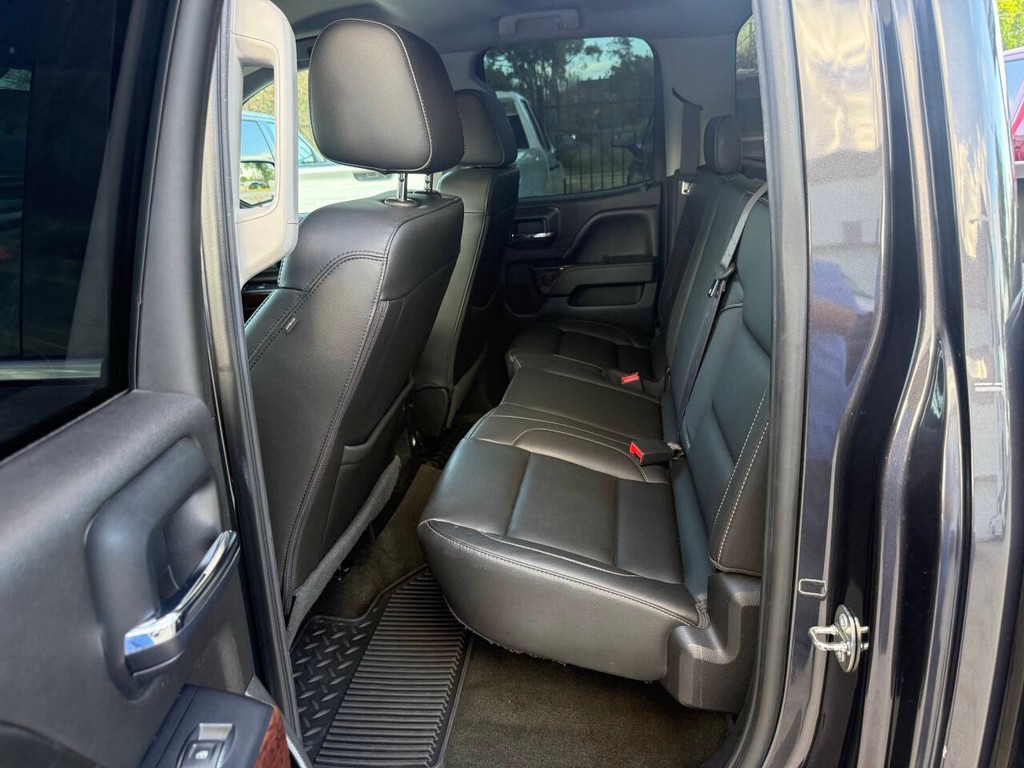 GMC Sierra 1500 Vehicle Full-screen Gallery Image 13