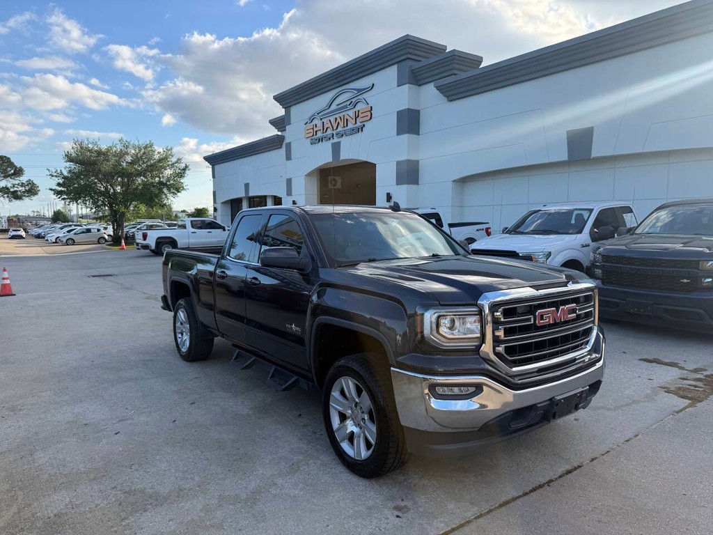 GMC Sierra 1500 Vehicle Full-screen Gallery Image 36