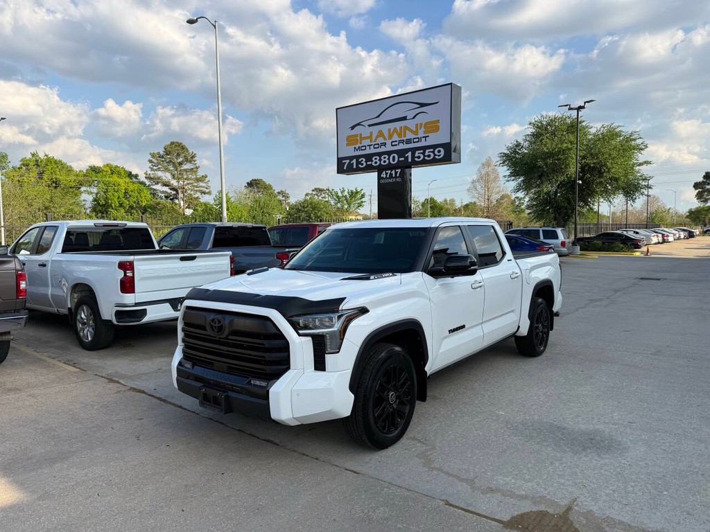 Toyota Tundra 4WD Vehicle Full-screen Gallery Image 03