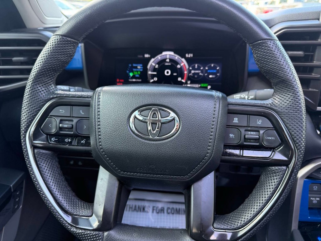 Toyota Tundra 4WD Vehicle Full-screen Gallery Image 23