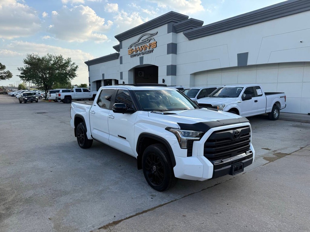 Toyota Tundra 4WD Vehicle Full-screen Gallery Image 43