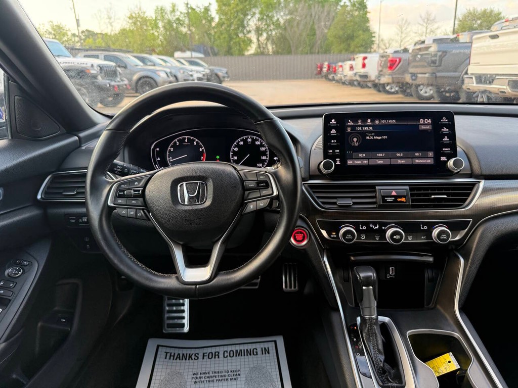 Honda Accord Sedan Vehicle Full-screen Gallery Image 21