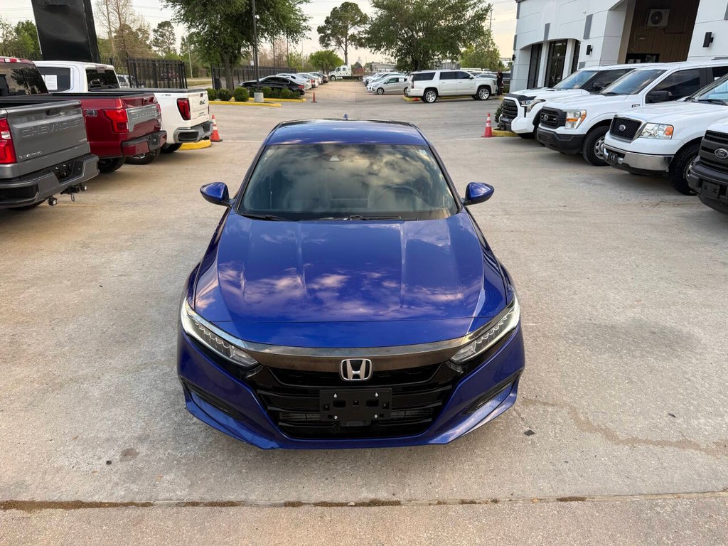 Honda Accord Sedan Vehicle Full-screen Gallery Image 37