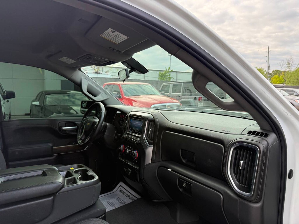 Chevrolet Silverado 1500 Vehicle Full-screen Gallery Image 09