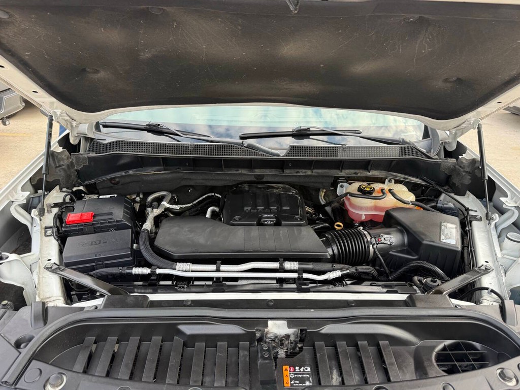 Chevrolet Silverado 1500 Vehicle Full-screen Gallery Image 33