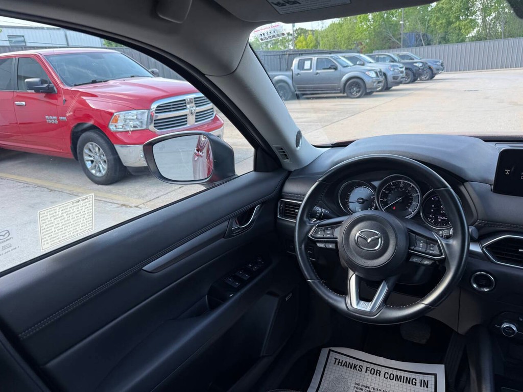 Mazda CX-5 Vehicle Full-screen Gallery Image 19