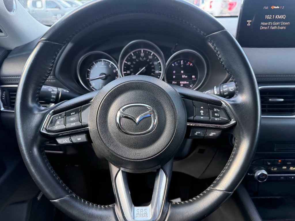 Mazda CX-5 Vehicle Full-screen Gallery Image 23