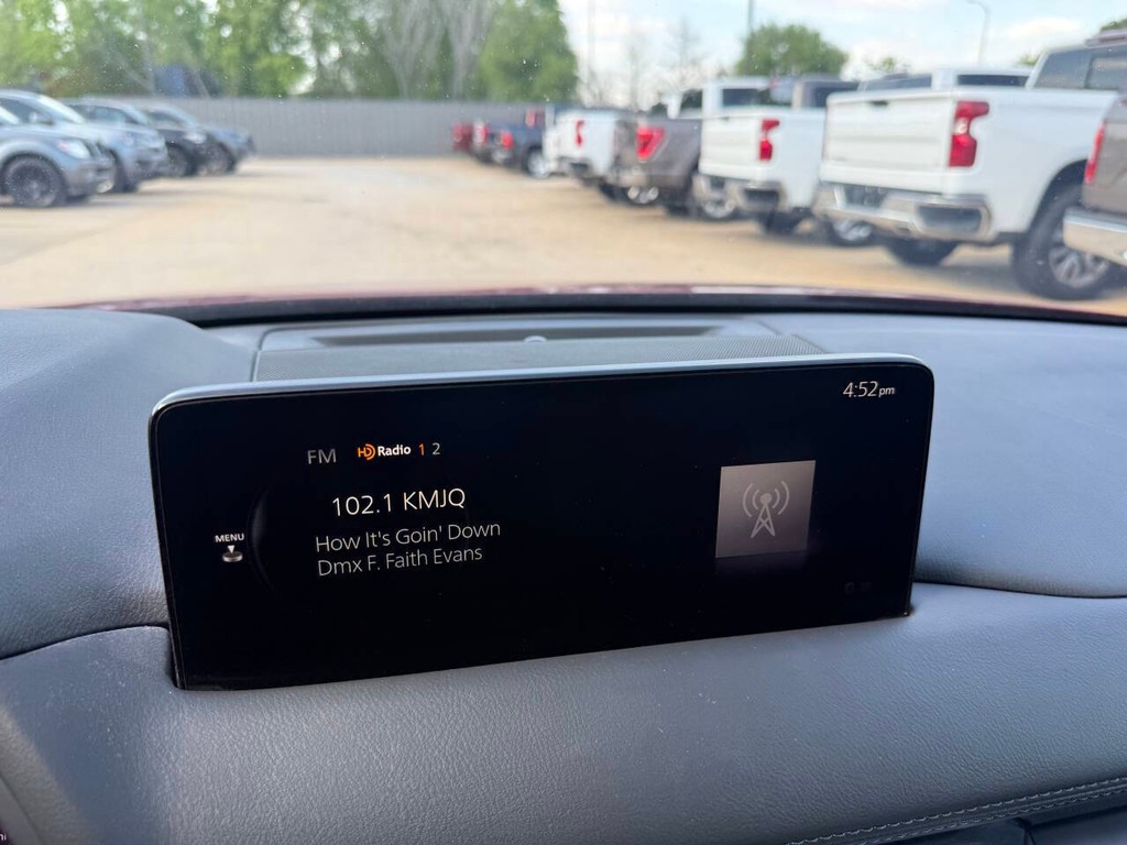 Mazda CX-5 Vehicle Full-screen Gallery Image 24