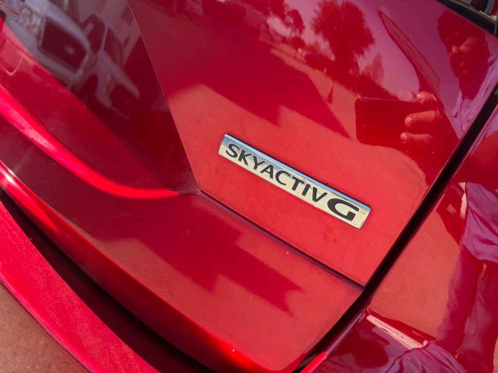 Mazda CX-5 Vehicle Full-screen Gallery Image 38