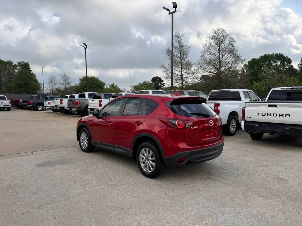 Mazda CX-5 Vehicle Full-screen Gallery Image 04