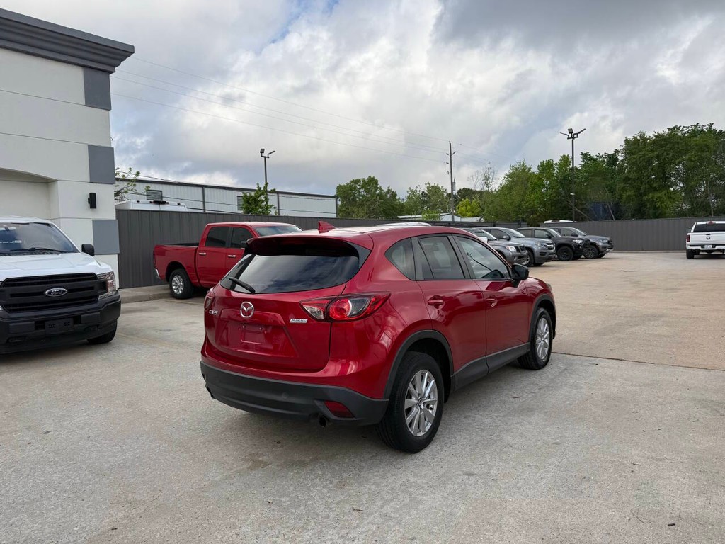 Mazda CX-5 Vehicle Full-screen Gallery Image 05