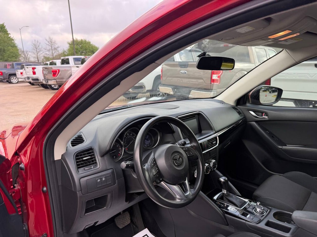 Mazda CX-5 Vehicle Full-screen Gallery Image 06