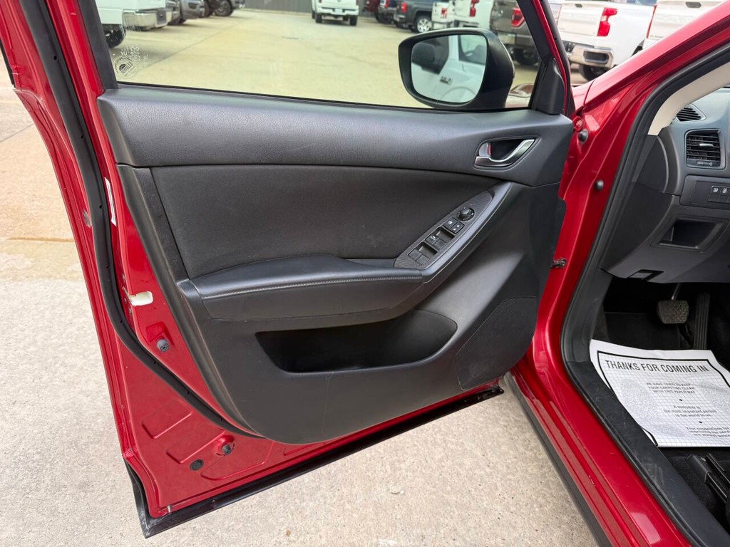 Mazda CX-5 Vehicle Full-screen Gallery Image 08