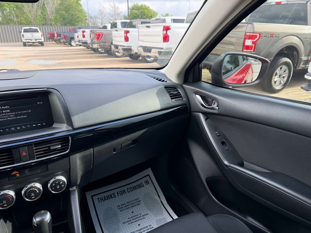 Mazda CX-5 Vehicle Full-screen Gallery Image 21