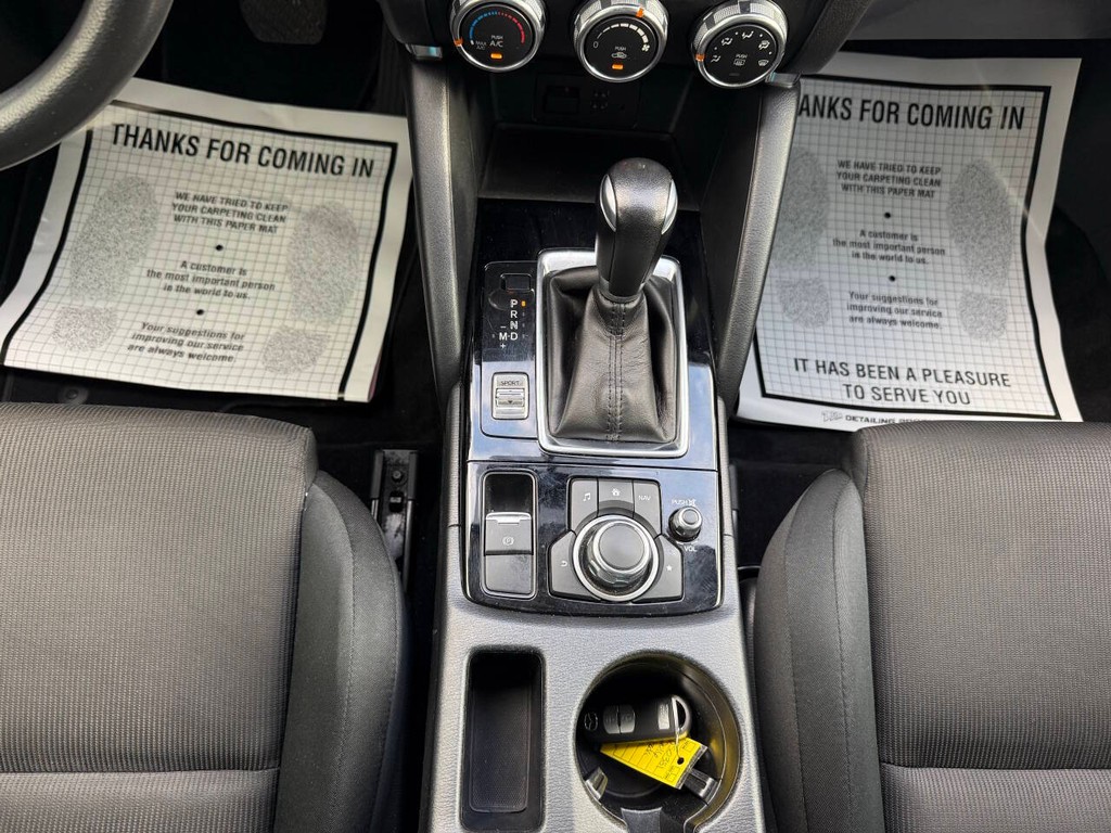 Mazda CX-5 Vehicle Full-screen Gallery Image 29