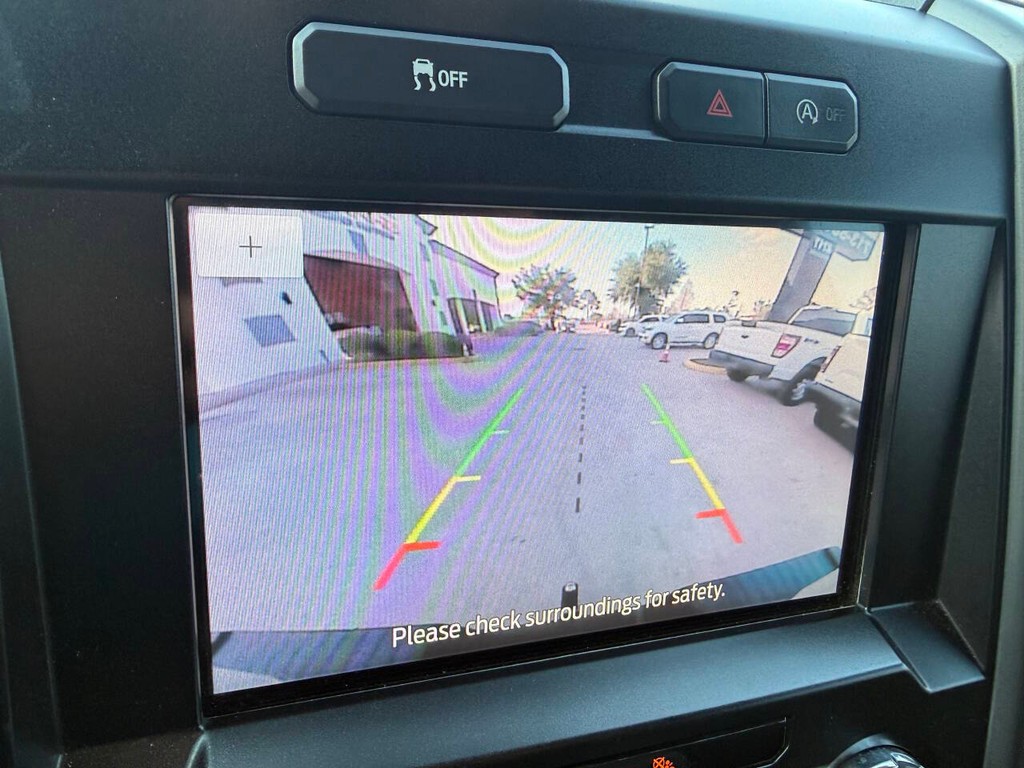 Ford F-150 Vehicle Full-screen Gallery Image 27