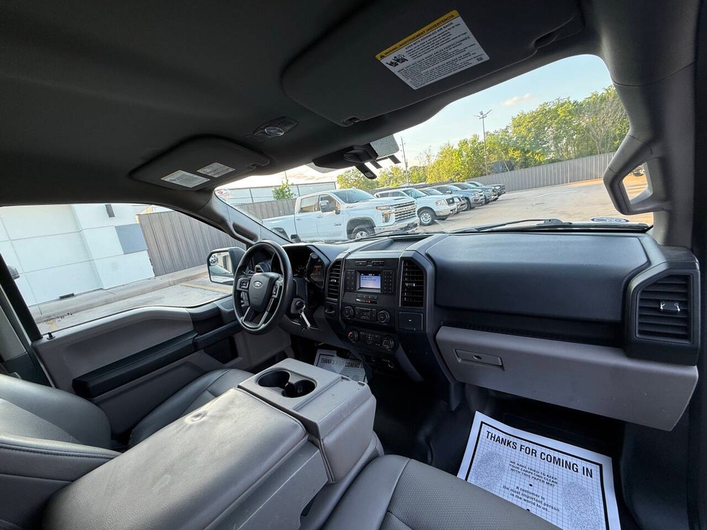 Ford F-150 Vehicle Full-screen Gallery Image 10