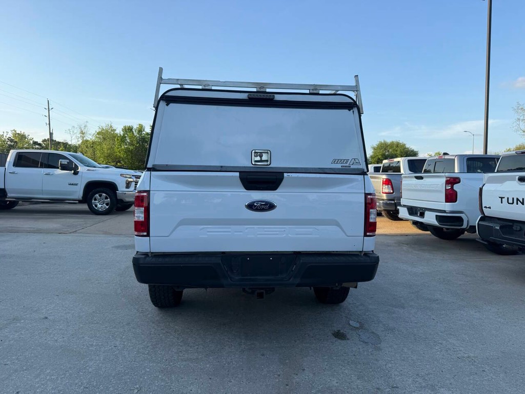 Ford F-150 Vehicle Full-screen Gallery Image 31