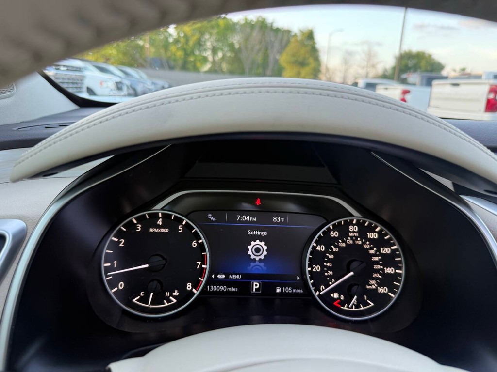 Nissan Murano Vehicle Full-screen Gallery Image 32