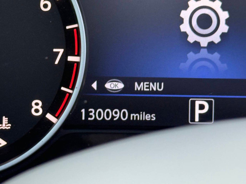 Nissan Murano Vehicle Full-screen Gallery Image 33