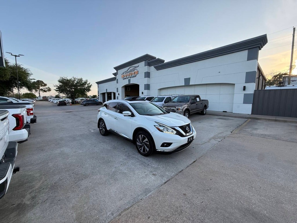 Nissan Murano Vehicle Full-screen Gallery Image 45