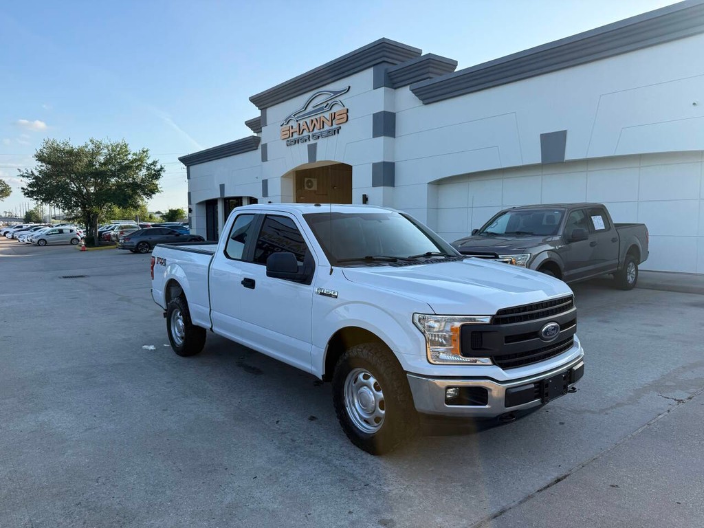 Ford F-150 Vehicle Full-screen Gallery Image 02