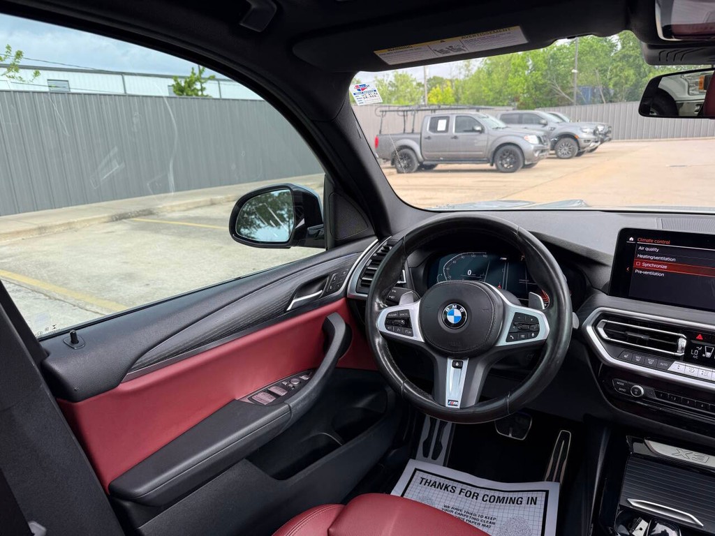 BMW X3 Vehicle Full-screen Gallery Image 19