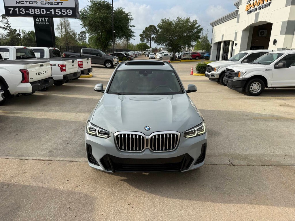 BMW X3 Vehicle Full-screen Gallery Image 41