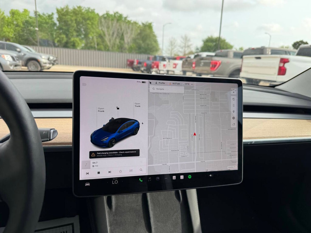 Tesla Model 3 Vehicle Full-screen Gallery Image 24