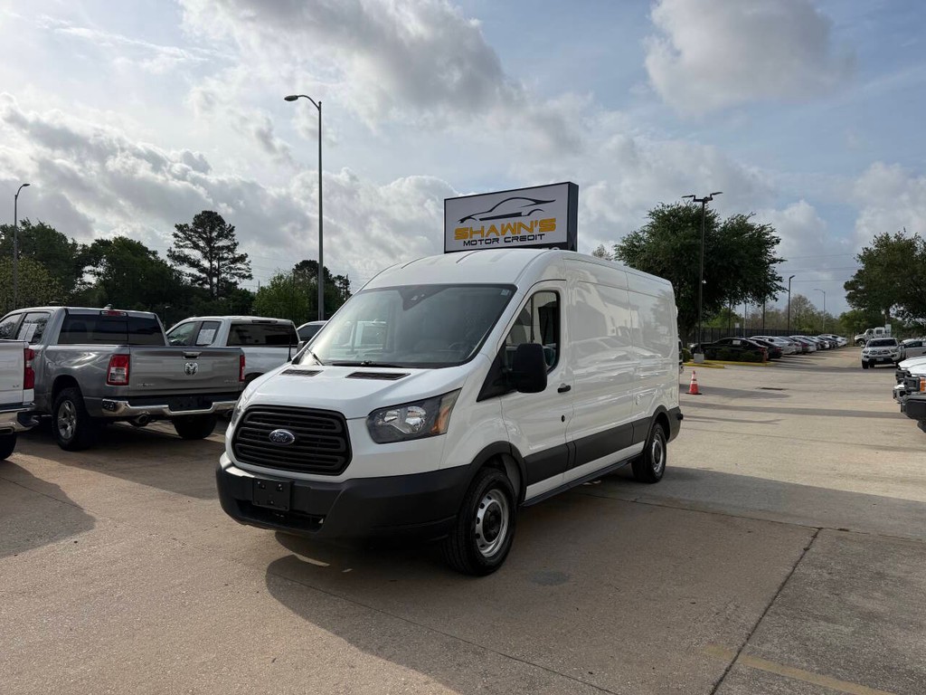 Ford Transit Van Vehicle Full-screen Gallery Image 03