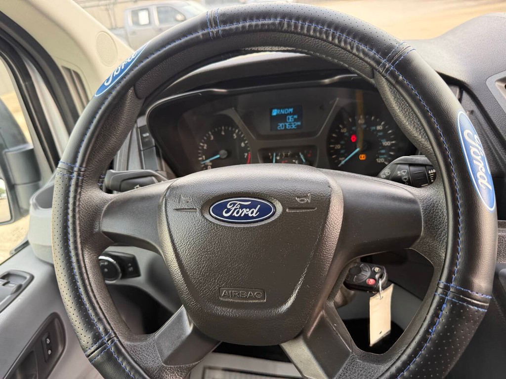 Ford Transit Van Vehicle Full-screen Gallery Image 16