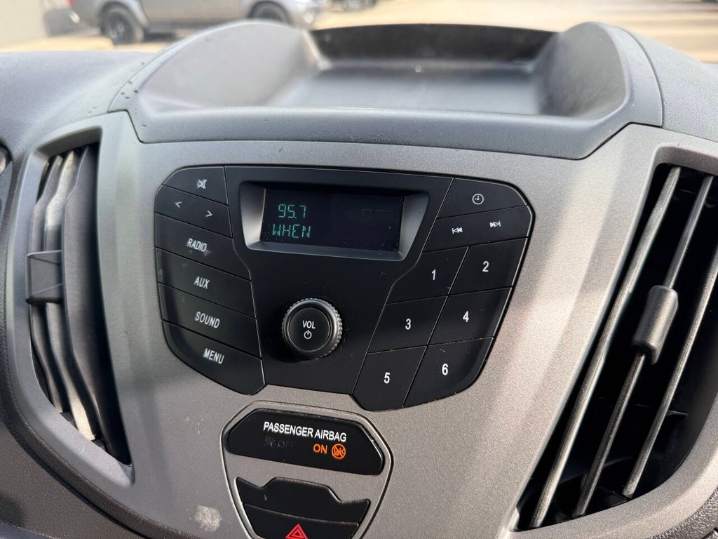 Ford Transit Van Vehicle Full-screen Gallery Image 18