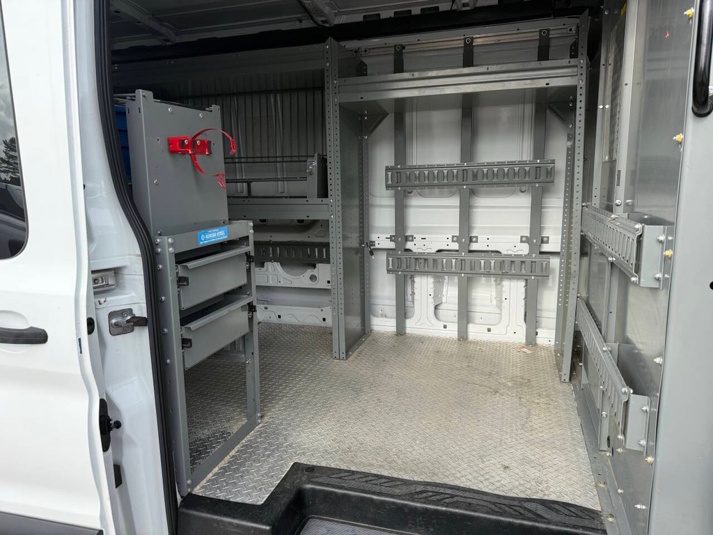 Ford Transit Van Vehicle Full-screen Gallery Image 24