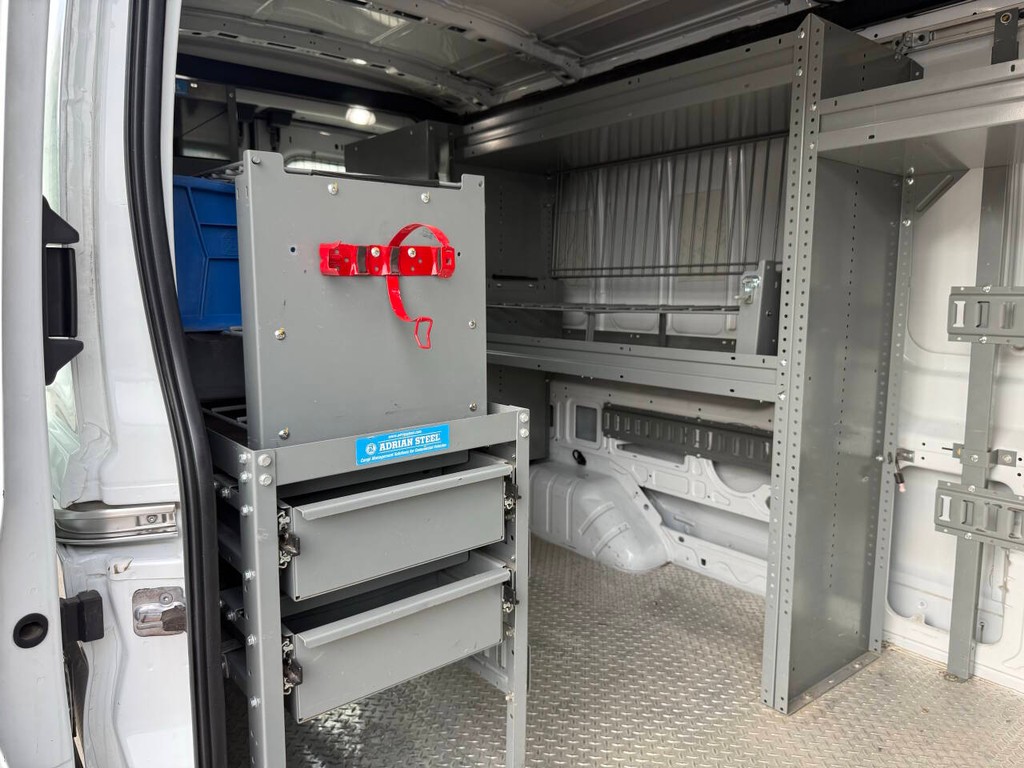 Ford Transit Van Vehicle Full-screen Gallery Image 25