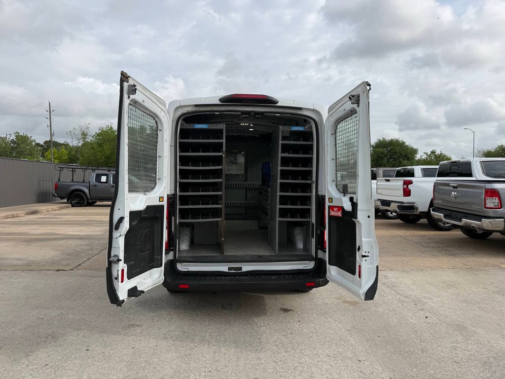 Ford Transit Van Vehicle Full-screen Gallery Image 27