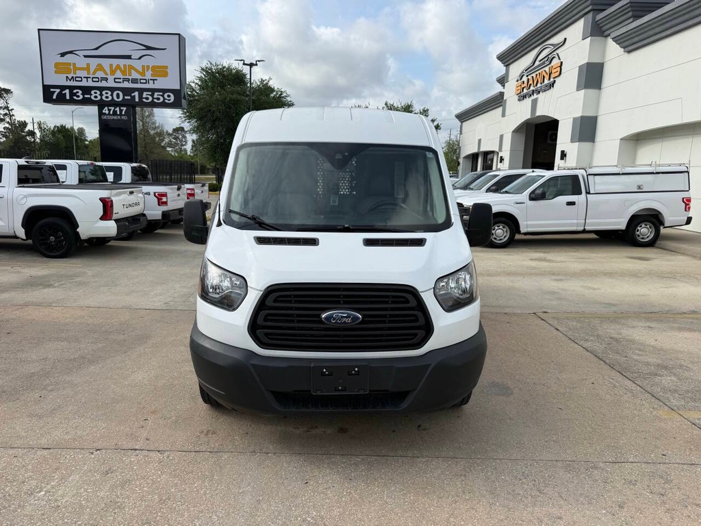 Ford Transit Van Vehicle Full-screen Gallery Image 35