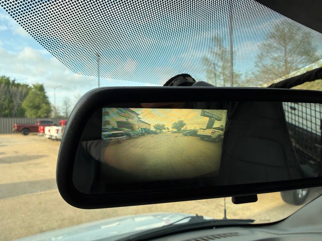 Chevrolet Express Cargo Van Vehicle Full-screen Gallery Image 18