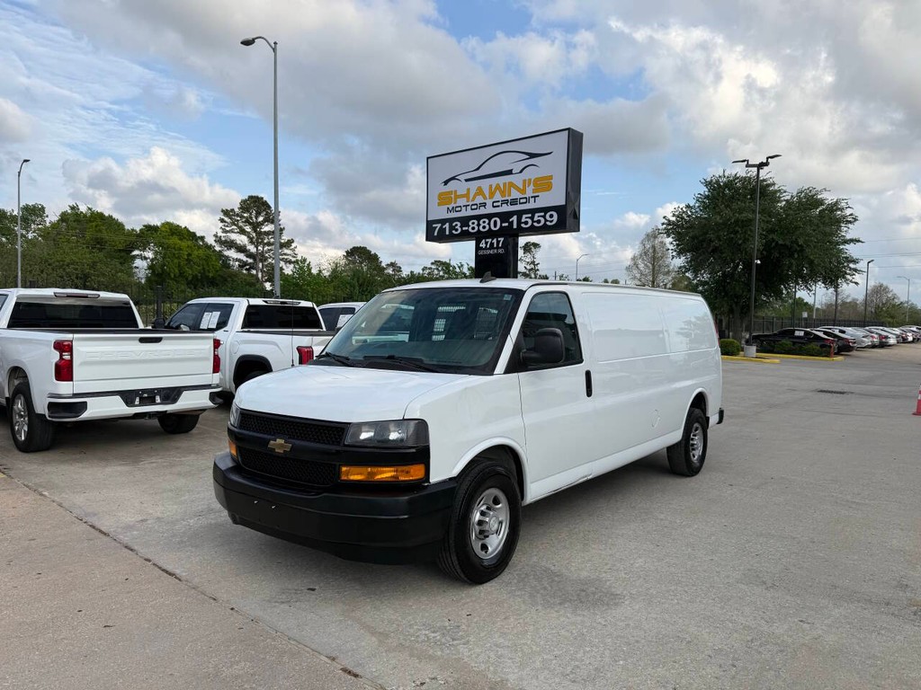 Chevrolet Express Cargo Van Vehicle Full-screen Gallery Image 37