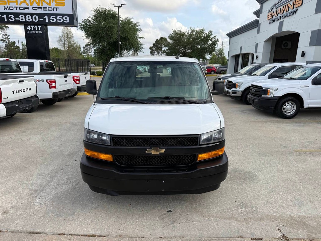 Chevrolet Express Cargo Van Vehicle Full-screen Gallery Image 39