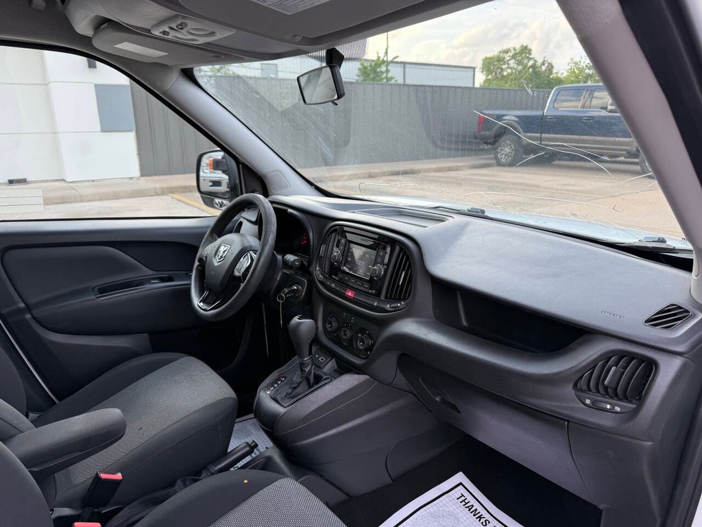 Ram ProMaster City Cargo Van Vehicle Full-screen Gallery Image 09