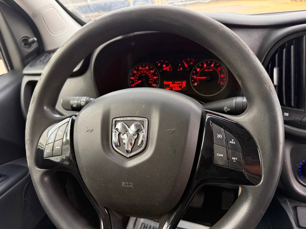 Ram ProMaster City Cargo Van Vehicle Full-screen Gallery Image 16