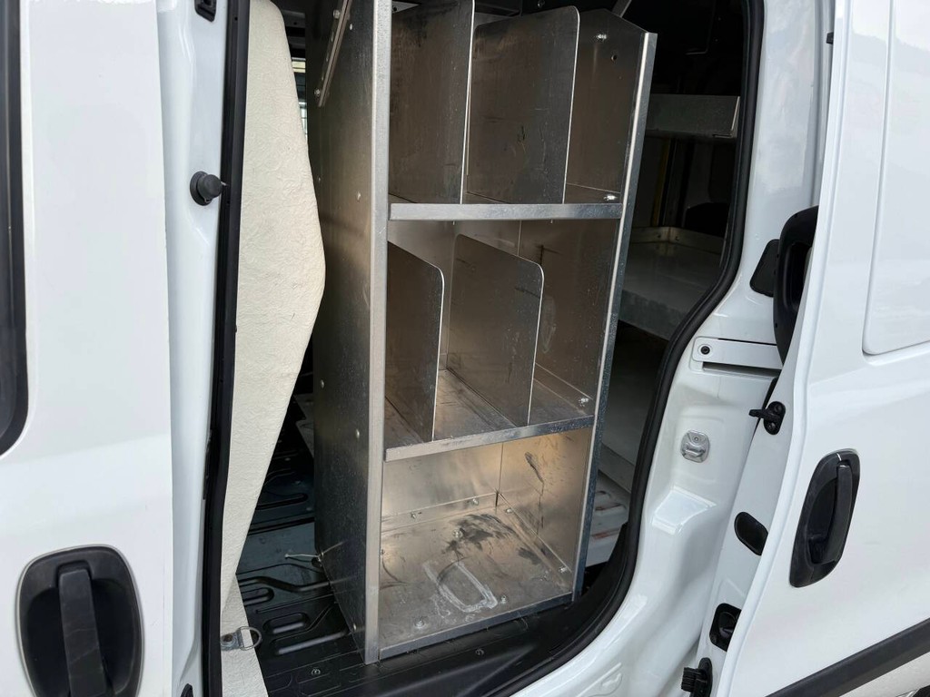 Ram ProMaster City Cargo Van Vehicle Full-screen Gallery Image 22