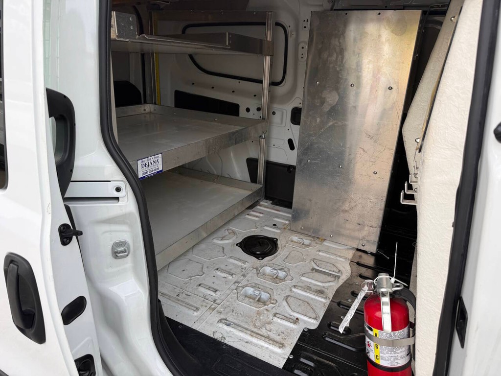 Ram ProMaster City Cargo Van Vehicle Full-screen Gallery Image 23